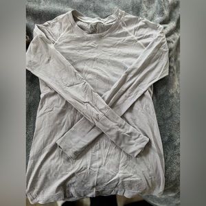 Lululemon Swiftly tech long sleeve shirt. Size 10